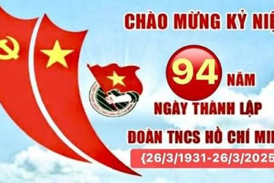 KỈ NIỆM 94 NĂM NGÀY THÀNH LẬP ĐOÀN THANH NIÊN CỘNG SẢN HỒ CHÍ MINH (26/03/1931 – 26/03/2025) 📢Đoàn Thanh niên Cộng sản Hồ Chí Minh – tổ chức tiên phong của thanh niên trong sự nghiệp xây dựng và bảo vệ Tổ quốc.  📢Hòa chung không khí thi đua sôi nổi, Liên đội trường Tiểu học Y Ngông  tổ chức lễ kết nạp Đội viên mới cho nhi đồng lớp 3 vào đội với 26 bạn.  📢Buổi lễ được diễn ra trong không khí trang trọng, đánh dấu sự trưởng thành về mọi mặt của các nhi đồng.  📢Được đứng trong hàng ngũ Đội Thiếu niên Tiền phong Hồ Chí Minh là vinh dự, niềm tự hào đối với các em. Vì từ hôm nay, các em được mang trên vai chiếc khăn đỏ thắm màu cờ Tổ Quốc. Màu khăn đỏ như nhắc nhở các em phải phấn đấu vươn lên không ngừng để trở thành Đội viên tốt, xứng đáng là con ngoan trò giỏi – cháu ngoan Bác Hồ. Giây phút thiêng liêng này sẽ là kỷ niệm đẹp của tuổi học trò của các em.